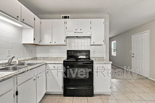 Foto del edificio - 1626 Lindsey Dr