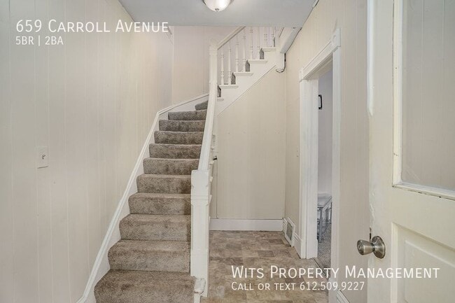 Building Photo - Beautiful 5-bedroom 1.5-bathroom home with...