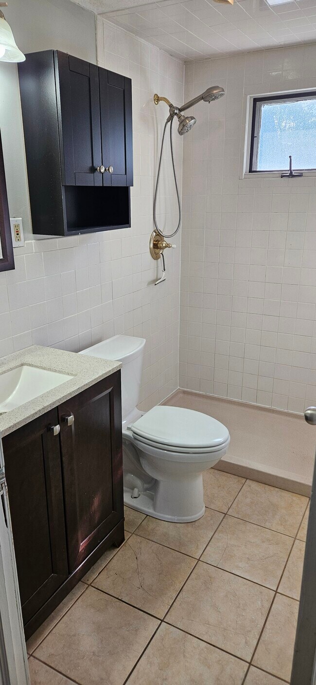 Bathroom - 31 Geissler Dr
