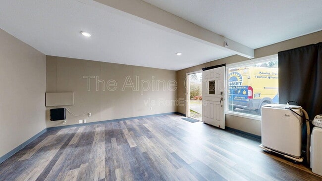 Foto del edificio - 12805 SW Washington St