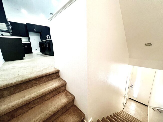 Building Photo - Beautiful 2 Bedroom Contemporary Style Townhome for Lease in Brea with Attached 2-Car Garage
