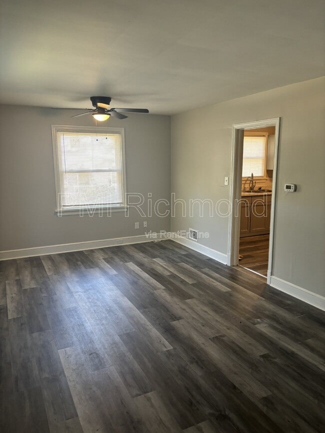 Building Photo - 5231 Rockland Rd