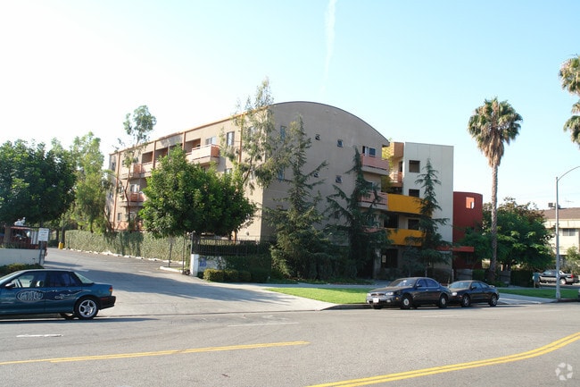 Building Photo - Vista Nueva Apartments