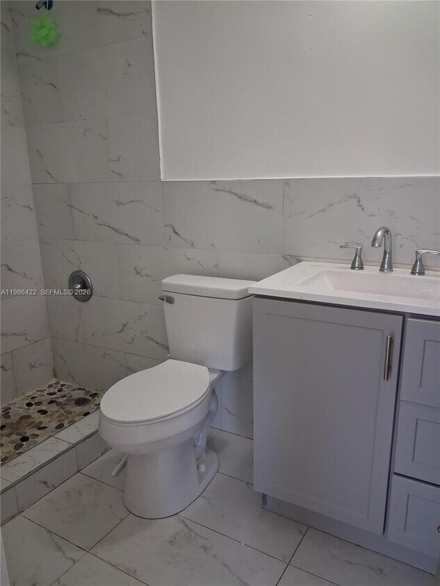 Foto del edificio - 5796 SW 5th St