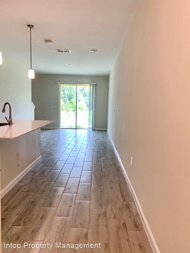 Building Photo - 3 br, 2 bath House - 9402 Tecumseh Dr