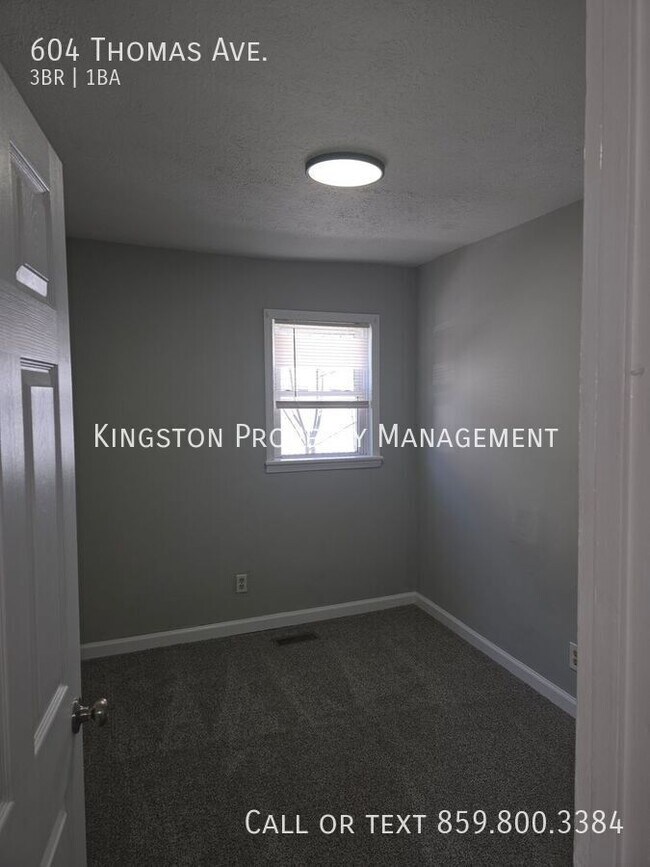 Building Photo - 604 Thomas Ave