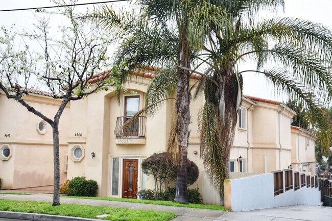 Foto del edificio - 4546 W 171st St