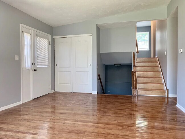 Building Photo - 117 Brookwood Ct