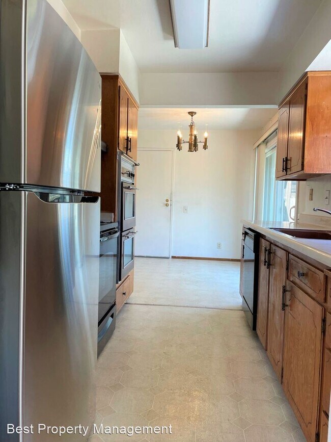 Building Photo - 3 br, 2 bath House - 40771 Chiltern Drive