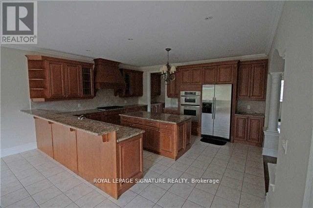 Building Photo - 534 Golfview Ct