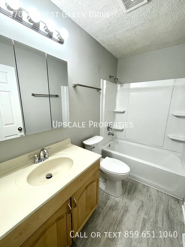 Building Photo - 3705 Forest Green Dr