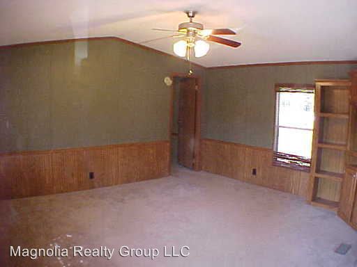 Building Photo - 182 Clements Rd