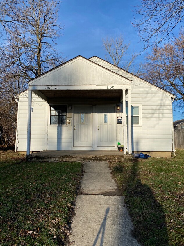 Primary Photo - 1100 S 4th St