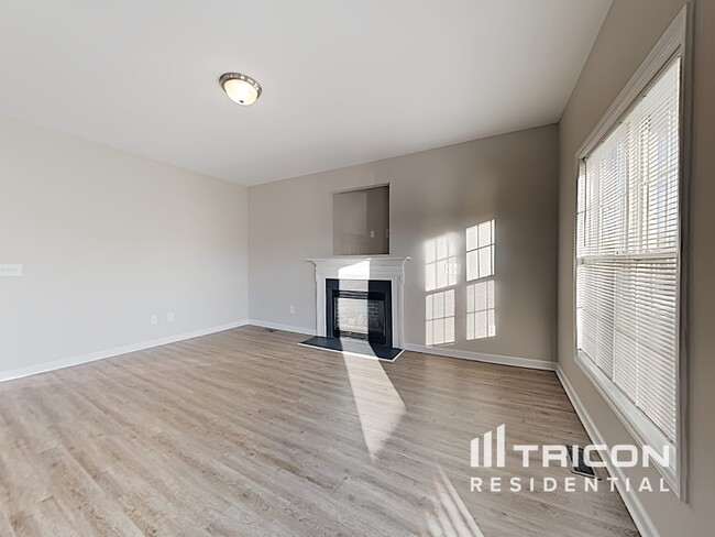 Foto del edificio - 4245 Beacon Crest Way