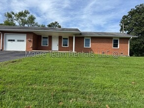 Building Photo - 50 Brookside Dr
