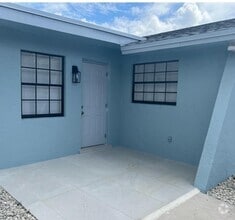 Building Photo - 4791 Elmhurst Rd