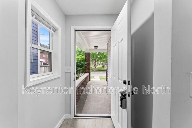 Building Photo - 940 Jefferson Ave