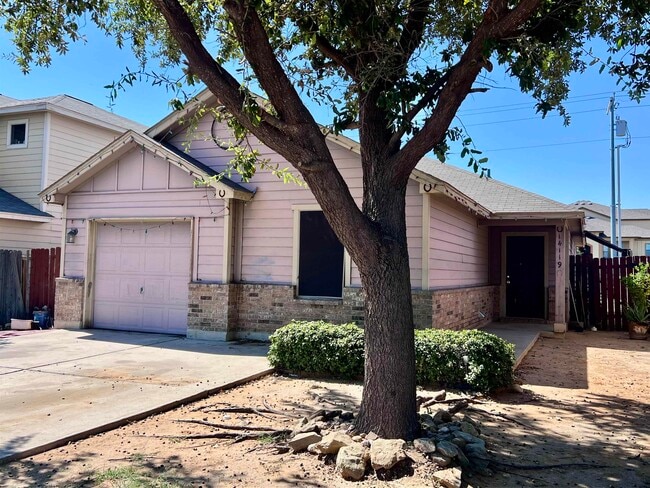 Building Photo - 14119 Fawn Dr