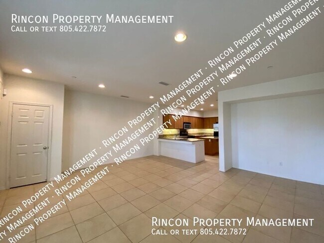 Foto del edificio - Riverpark Townhome *3 Bedrooms/2.5 Baths*
