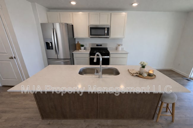 Foto del edificio - 222 Glencoe Dr