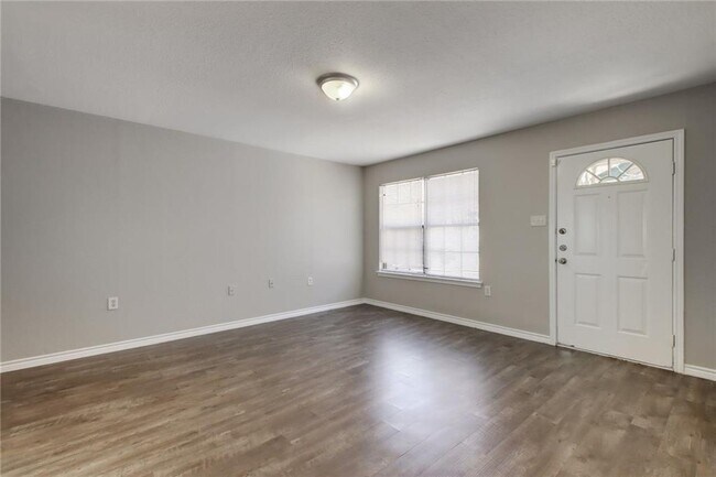 Foto del edificio - 204 Hall St