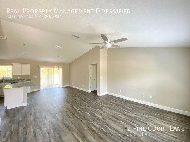 Building Photo - 2 Pine Ct Ln