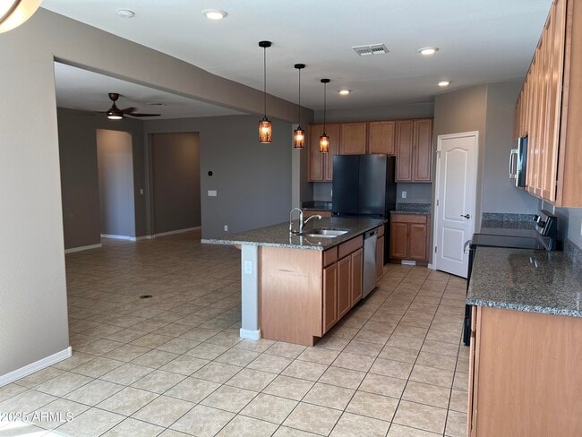 Foto del edificio - 19955 W Heatherbrae Dr