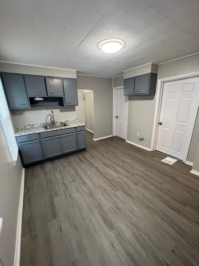 Foto del edificio - 334/336 Parkdale Ave.