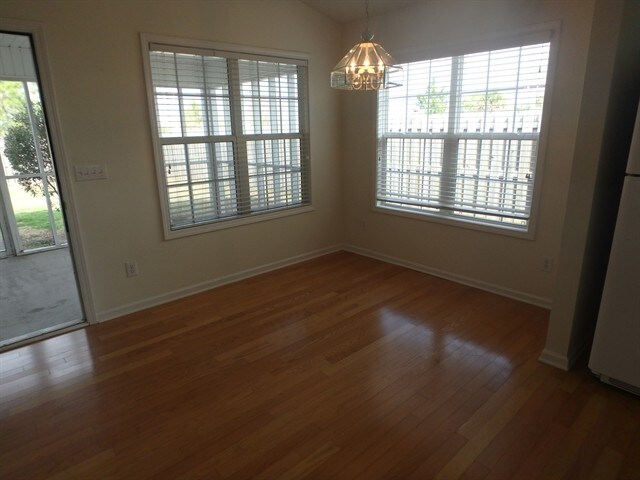 Foto del edificio - 7233 Copperfield Ct