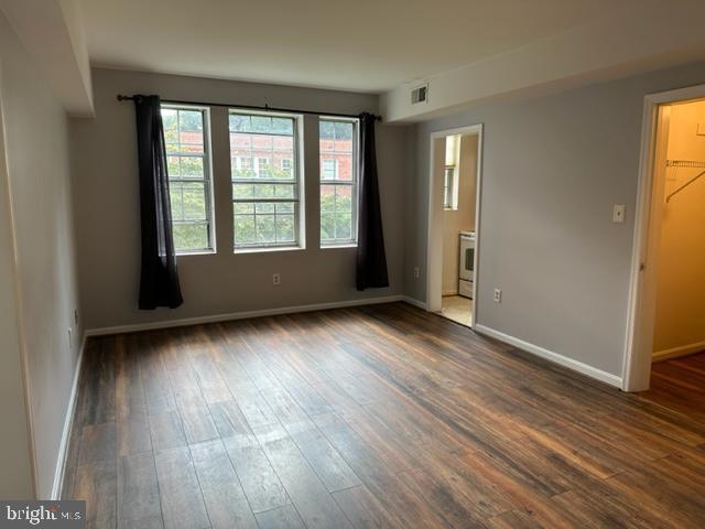 Foto del edificio - 1816 Queens Ln