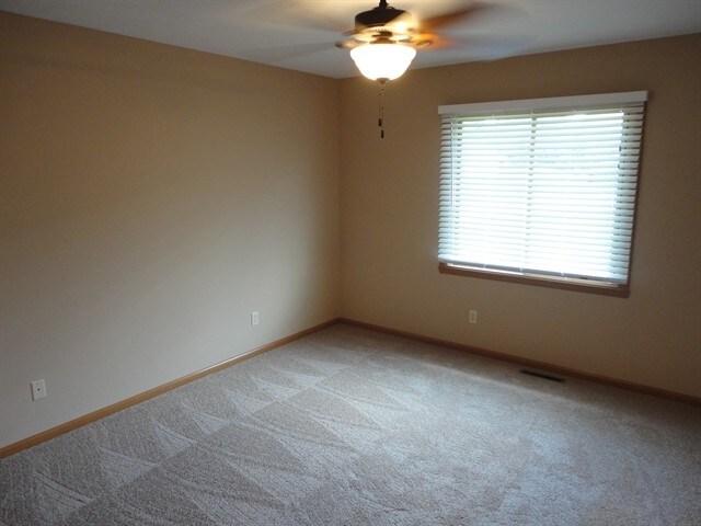 Foto del edificio - 5958 Durrington Dr