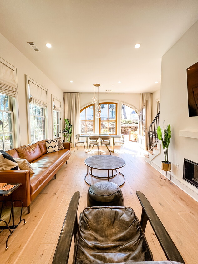 Foto principal - 125 Kelmscott Ln