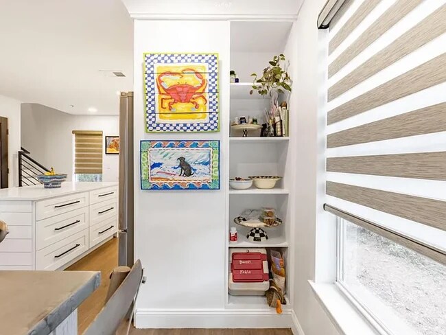 Building Photo - 30 Paddle Boat Ln