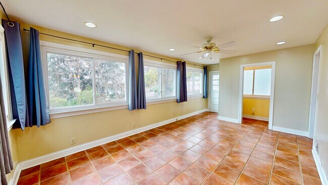 Foto del edificio - 3113 Kinmont St