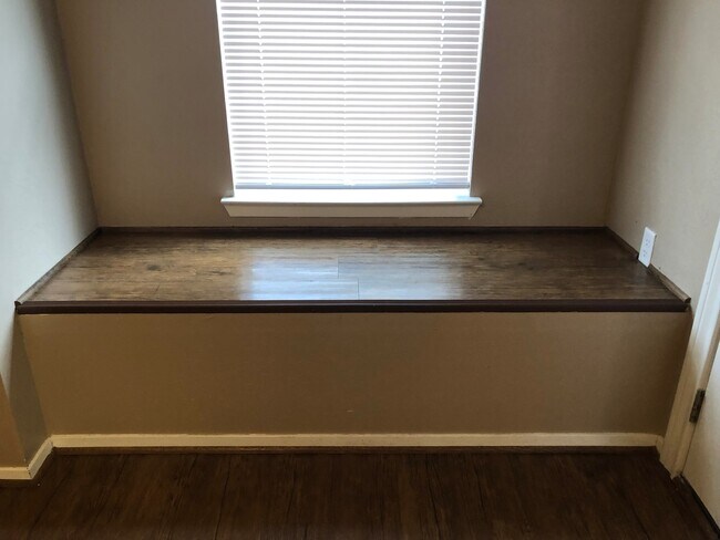 Building Photo - 3703CH