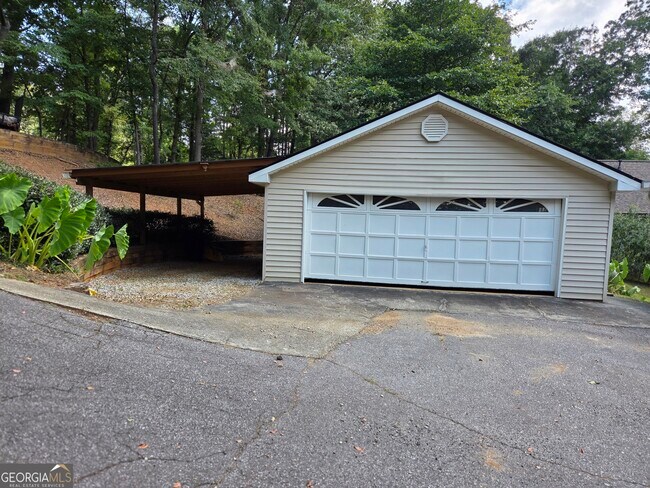 Building Photo - 984 Overlook Dr