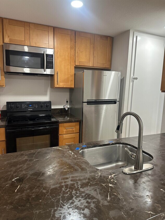 Foto del edificio - 2009 Olivera Rd