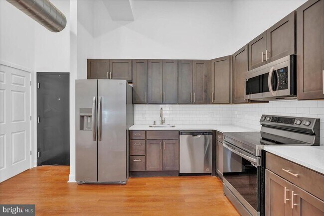 Building Photo - 1406 Fairmount Ave