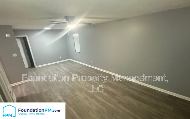 Building Photo - 749 Goodwyn St