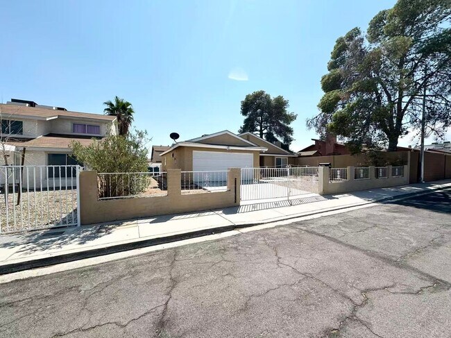 Foto del edificio - Charming Single-Story Home in Spring Valley