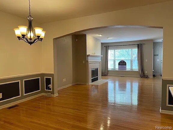Foto del edificio - 158 Tiffany Ln