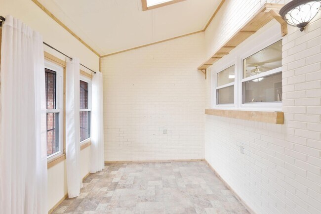 Foto del edificio - 3202 45th St