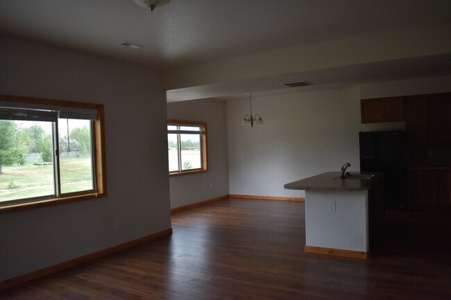 Dining - 5108 W 20th Street Rd