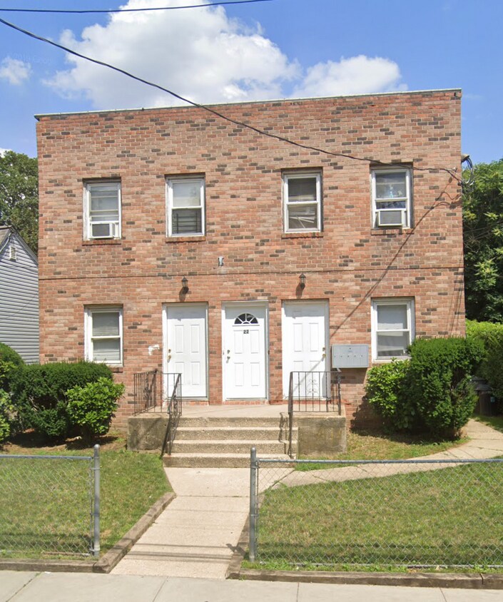 Primary Photo - 22 Virginia Ave