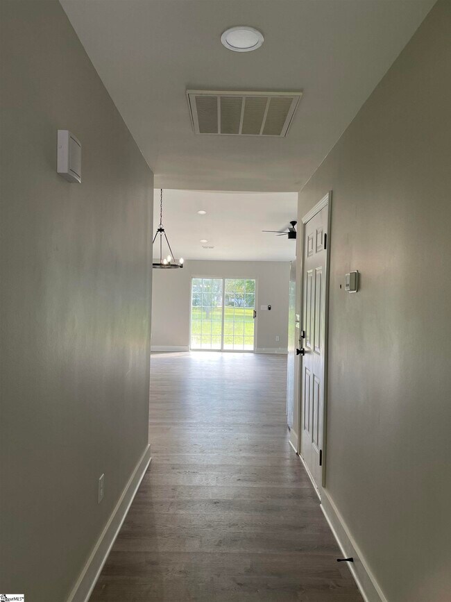 24 Thurston Rd, Taylors, SC 29687 House Rental in Taylors, SC