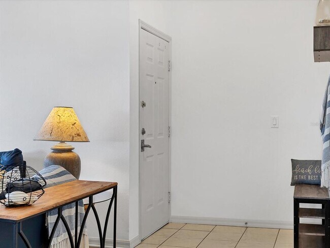 Foto del edificio - 3607 E Bay Dr