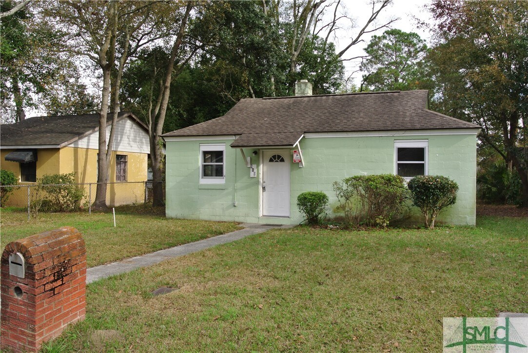 Primary Photo - 910 Googe St