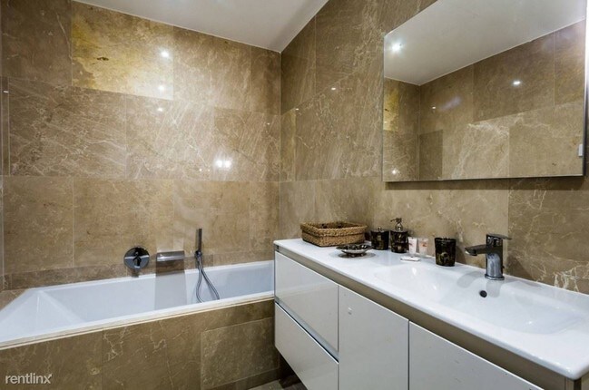 Building Photo - 4491 Brisbane Way