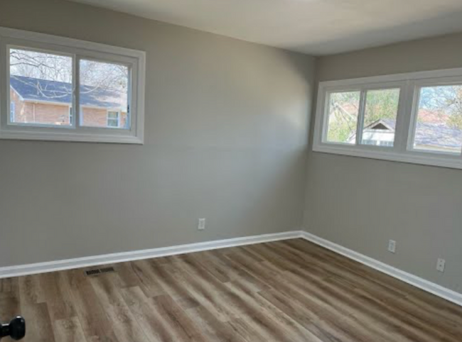 Building Photo - 502 Cheyenne Ln