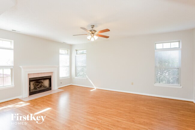 Building Photo - 10011 Fountain Springs Ct